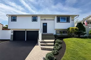 132 Berkeley Ave, Selden, NY 11784 - Photo 3