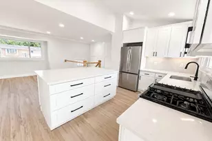 132 Berkeley Ave, Selden, NY 11784 - Photo 11