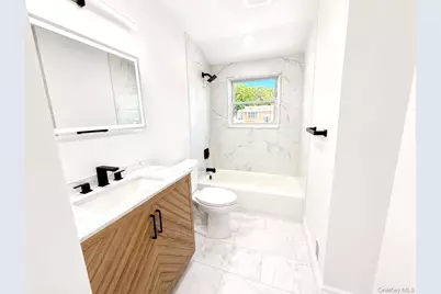 132 Berkeley Avenue, Selden, NY 11784 - Photo 13