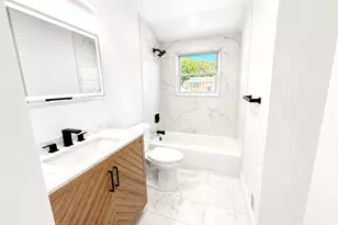 132 Berkeley Ave, Selden, NY 11784 - Photo 13