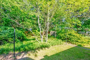 108 Claremont St, Deer Park, NY 11729 - Photo 5