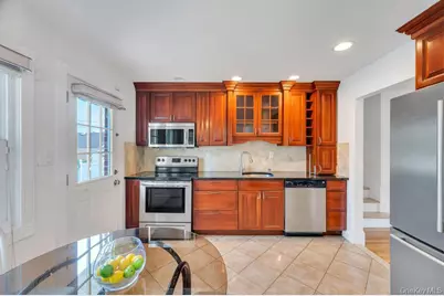2297 Arby Court, Wantagh, NY 11793 - Photo 9