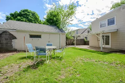 102 E 12th Street, Huntington Station, NY 11746 - Photo 17