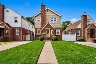 151-27 11th Ave, Whitestone, NY 11357 - Photo 1