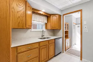151-27 11th Ave, Whitestone, NY 11357 - Photo 7