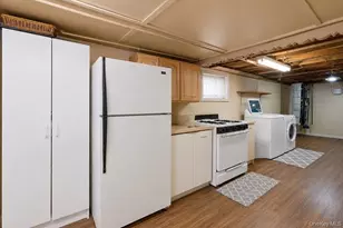 151-27 11th Ave, Whitestone, NY 11357 - Photo 17
