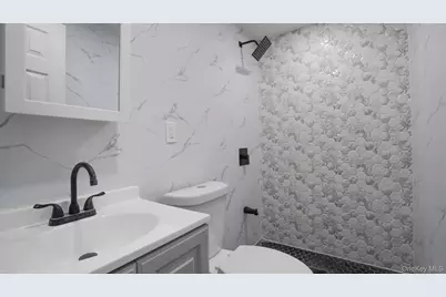 128-18 146th Street, Jamaica, NY 11436 - Photo 9