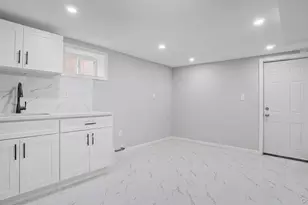 128-18 146th St, Jamaica, NY 11436 - Photo 23
