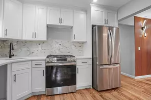 128-18 146th St, Jamaica, NY 11436 - Photo 3