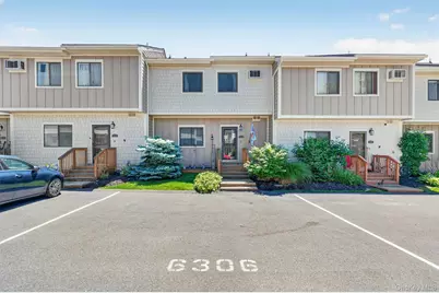 6306 Chelsea Cove N, Hopewell Junction, NY 12533 - Photo 1