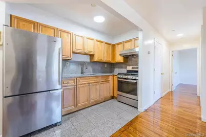 35-06 Leavitt Street #6C, Flushing, NY 11354 - Photo 5