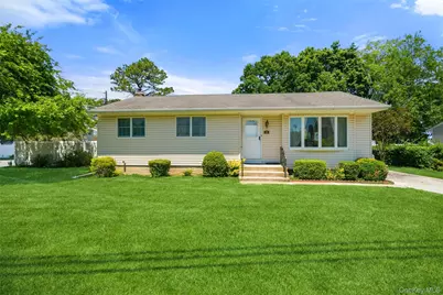 15 Lincoln Avenue, Farmingdale, NY 11735 - Photo 1
