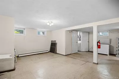 15 Lincoln Avenue, Farmingdale, NY 11735 - Photo 23