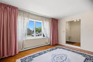 15 Lincoln Ave, Farmingdale, NY 11735 - Photo 9