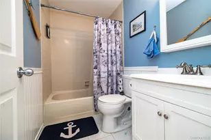 1790 Front St, East Meadow, NY 11554 - Photo 15
