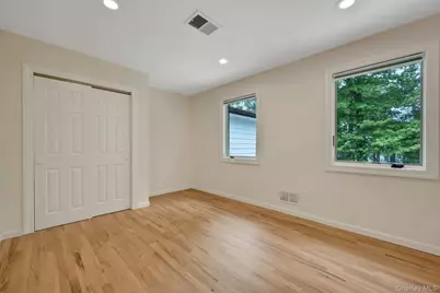 1 Canterbury Road, Scarsdale, NY 10583 - Photo 25