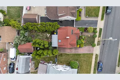 31 Roosevelt Avenue, Hicksville, NY 11801 - Photo 31