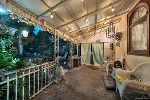 31 Roosevelt Ave, Hicksville, NY 11801 - Photo 7