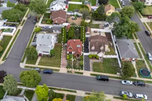 31 Roosevelt Ave, Hicksville, NY 11801 - Photo 27