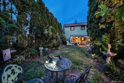 31 Roosevelt Avenue, Hicksville, NY 11801 - Photo 3