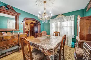 31 Roosevelt Ave, Hicksville, NY 11801 - Photo 13