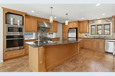35 3rd Avenue, Massapequa Park, NY 11762 - Photo 11