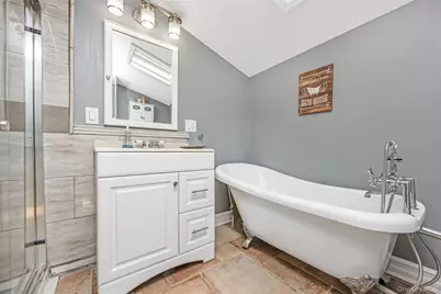 427 Vanderbilt Boulevard, Oakdale, NY 11769 - Photo 21