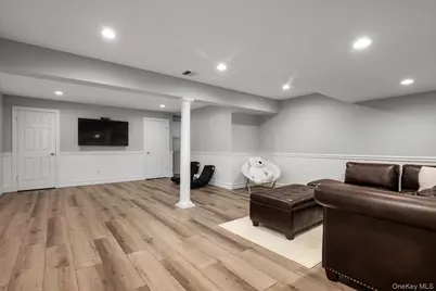 37 Legends Circle, Melville, NY 11747 - Photo 29