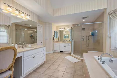 37 Legends Circle, Melville, NY 11747 - Photo 21