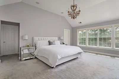37 Legends Circle, Melville, NY 11747 - Photo 19