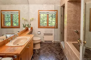 18 Hemlock Rd, Bronxville, NY 10708 - Photo 17