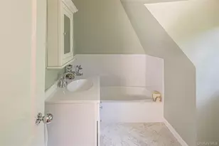 18 Hemlock Rd, Bronxville, NY 10708 - Photo 23