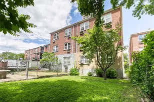 810 Neill Ave, Bronx, NY 10462 - Photo 29