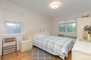 810 Neill Ave, Bronx, NY 10462 - Photo 17