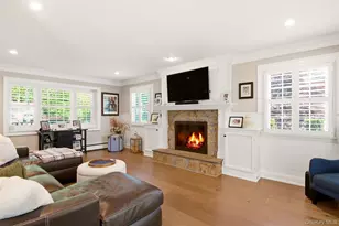 6 Sussex Ln, Stony Brook, NY 11790 - Photo 13