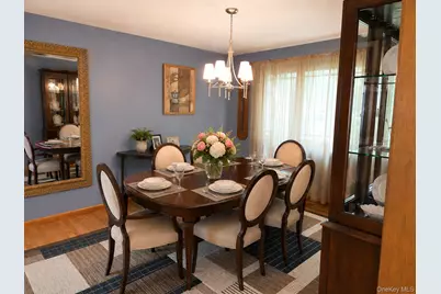19 West Street, Middle Island, NY 11953 - Photo 15