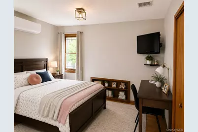 19 West Street, Middle Island, NY 11953 - Photo 27