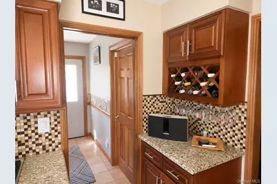 19 West Street, Middle Island, NY 11953 - Photo 17