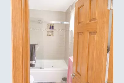 19 West Street, Middle Island, NY 11953 - Photo 29