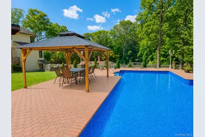 19 West Street, Middle Island, NY 11953 - Photo 43