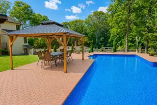 19 West St, Middle Island, NY 11953 - Photo 43