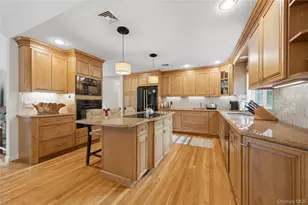 17 James Ct, Mahopac, NY 10541 - Photo 7