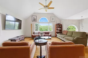 17 James Ct, Mahopac, NY 10541 - Photo 9