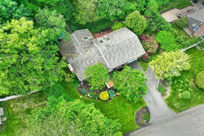 44 Wyoming Drive, Huntington Station, NY 11746 - Photo 41