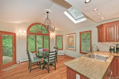 44 Wyoming Drive, Huntington Station, NY 11746 - Photo 19