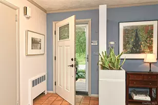 44 Wyoming Dr, Huntington Station, NY 11746 - Photo 5