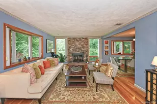 44 Wyoming Dr, Huntington Station, NY 11746 - Photo 7