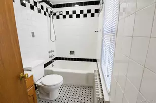 32 Hasbrouck St, Newburgh, NY 12550 - Photo 25