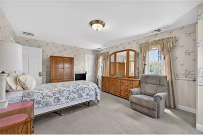 2062 E Webster Street, Merrick, NY 11566 - Photo 11