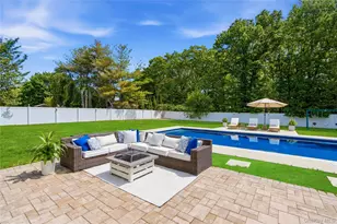 587 Blue Point Rd, Holtsville, NY 11742 - Photo 27